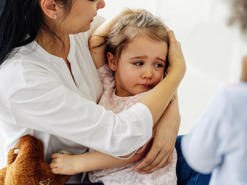 Dziecko uspokajane po płaczu — możliwej przyczynie sinicy